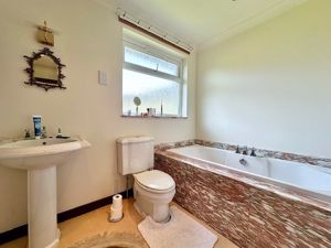 Photo 30- click for photo gallery